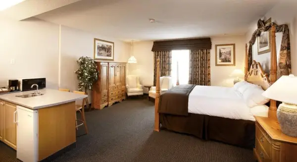 Petawawa River Inn & Suites 5