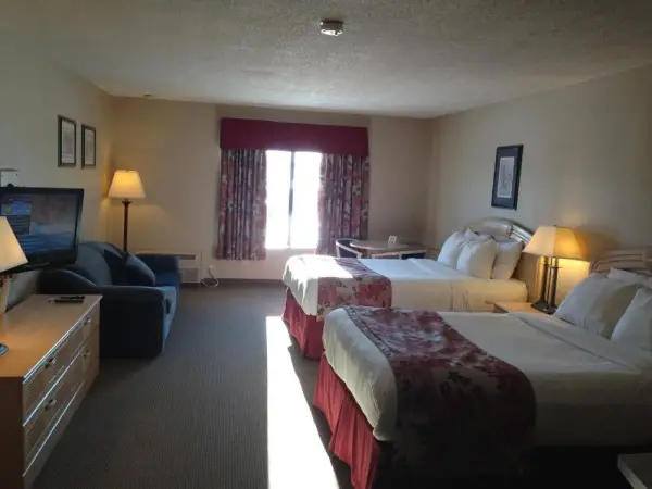 Petawawa River Inn & Suites 9